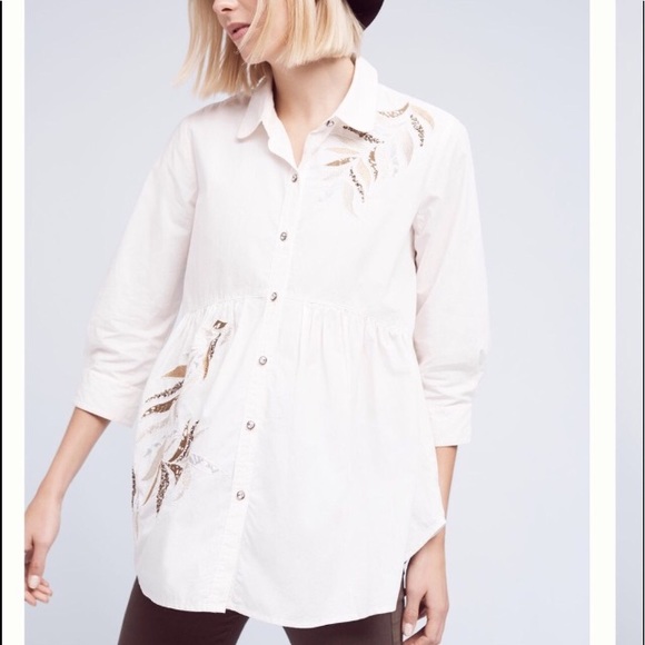 SOLD 🚫 Anthro New Bedford Button Down Top - SP - Picture 2 of 8